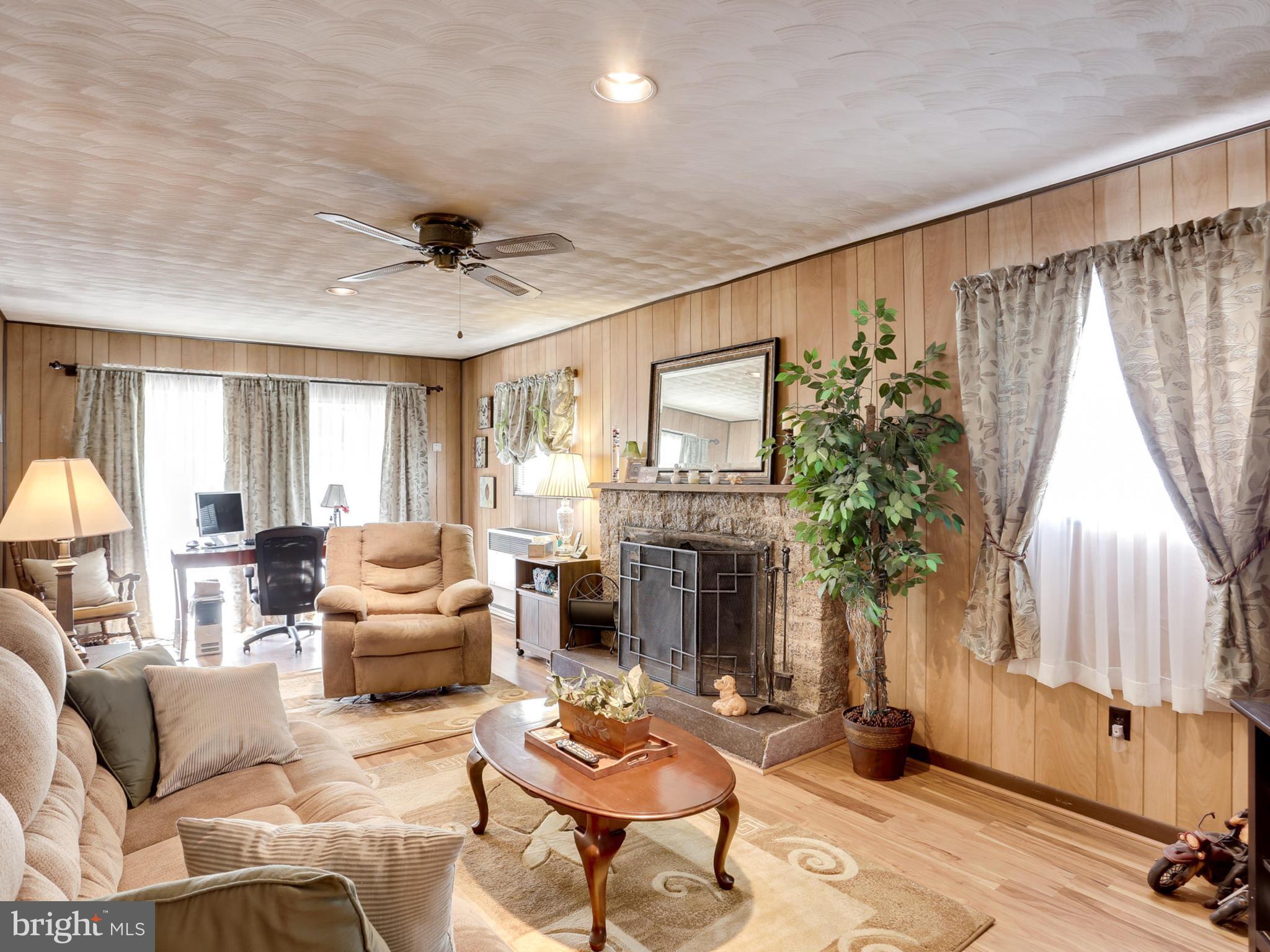 BELMONT - Residential