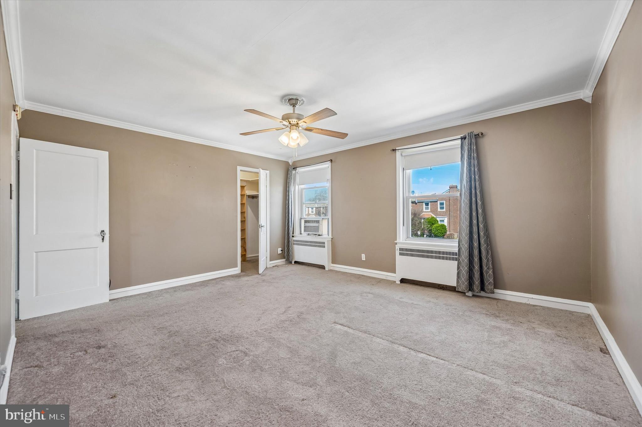 OXFORD CIRCLE - Residential