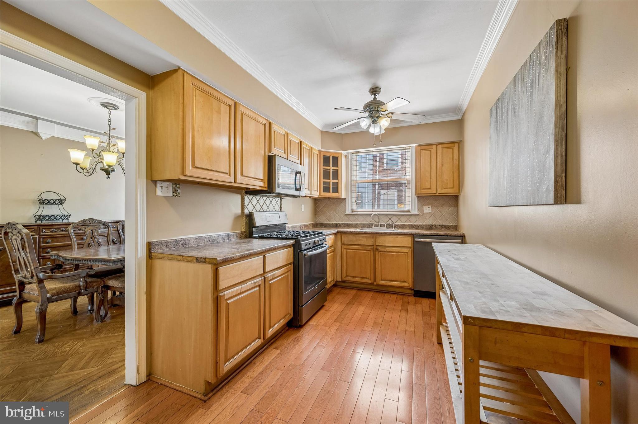 OXFORD CIRCLE - Residential