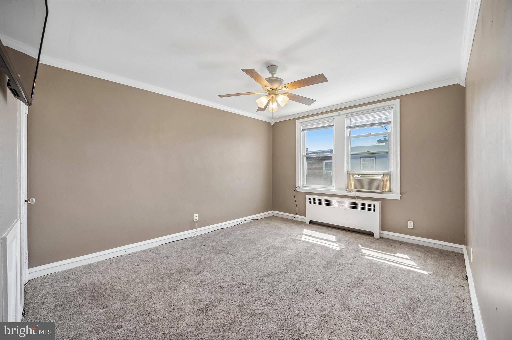 OXFORD CIRCLE - Residential