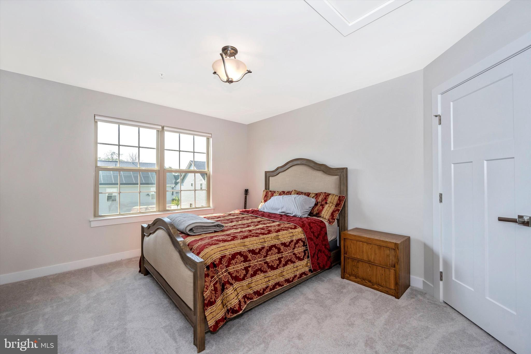 LAKE LINGANORE WOODRIDGE - Residential