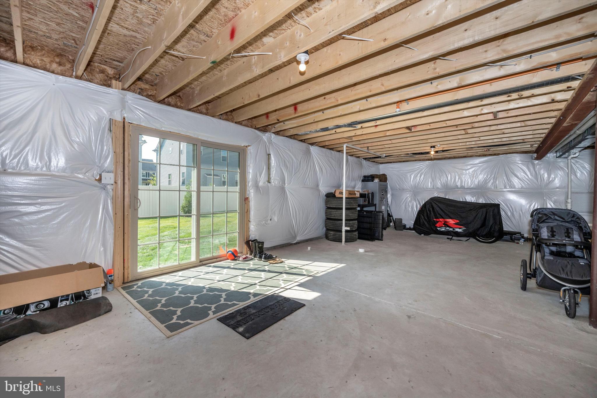 LAKE LINGANORE WOODRIDGE - Residential