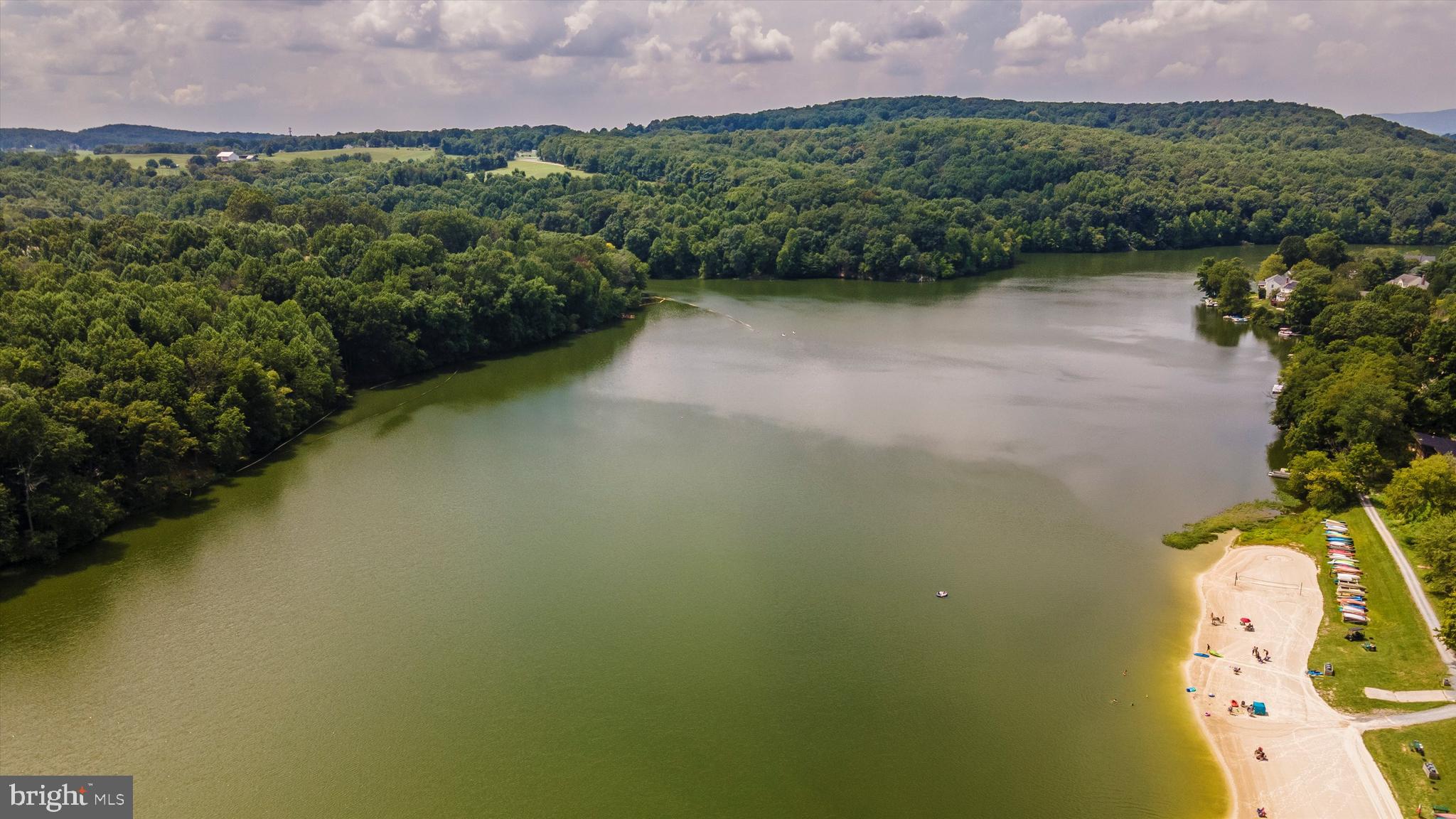 LAKE LINGANORE WOODRIDGE - Residential