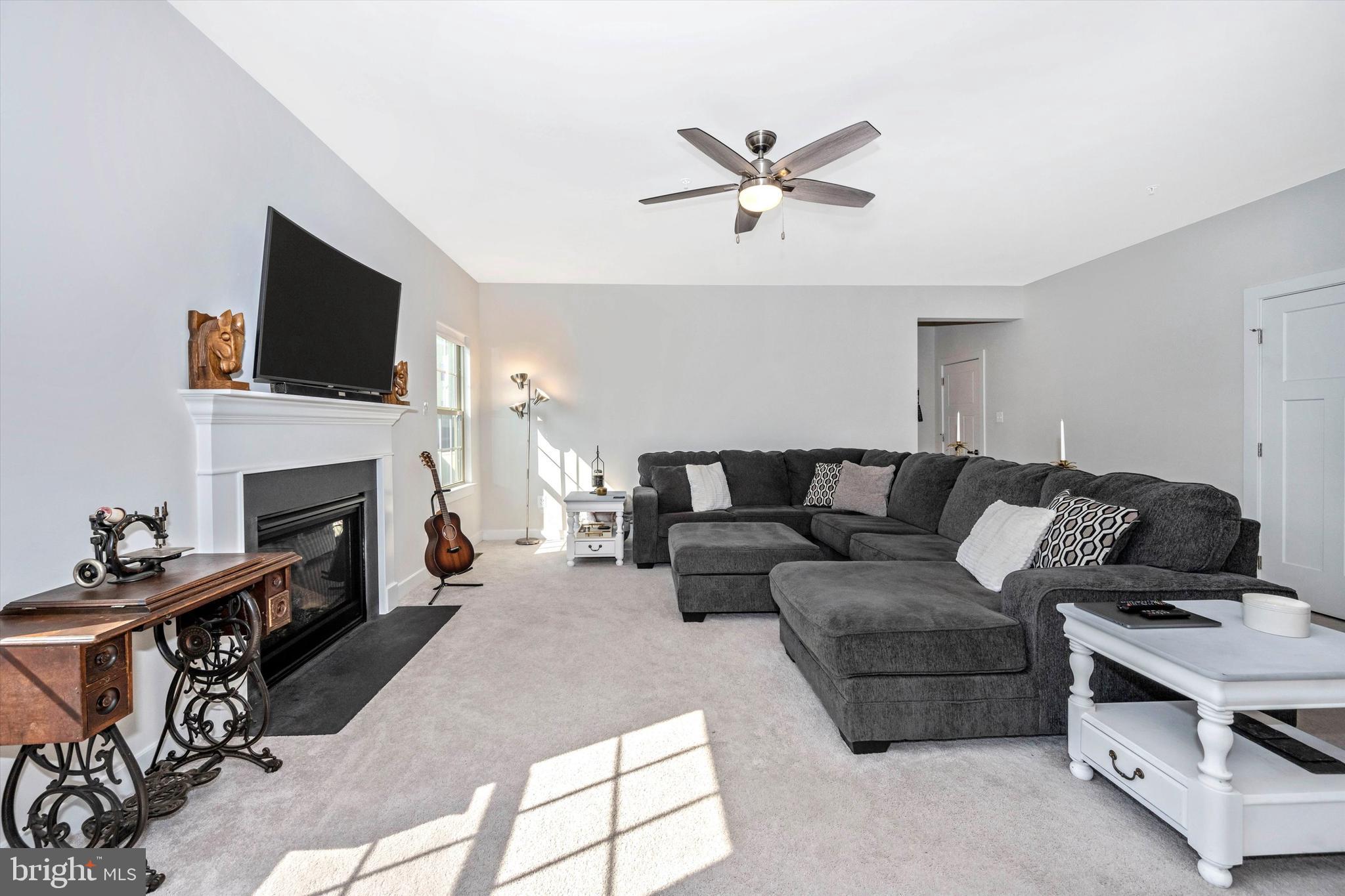 LAKE LINGANORE WOODRIDGE - Residential