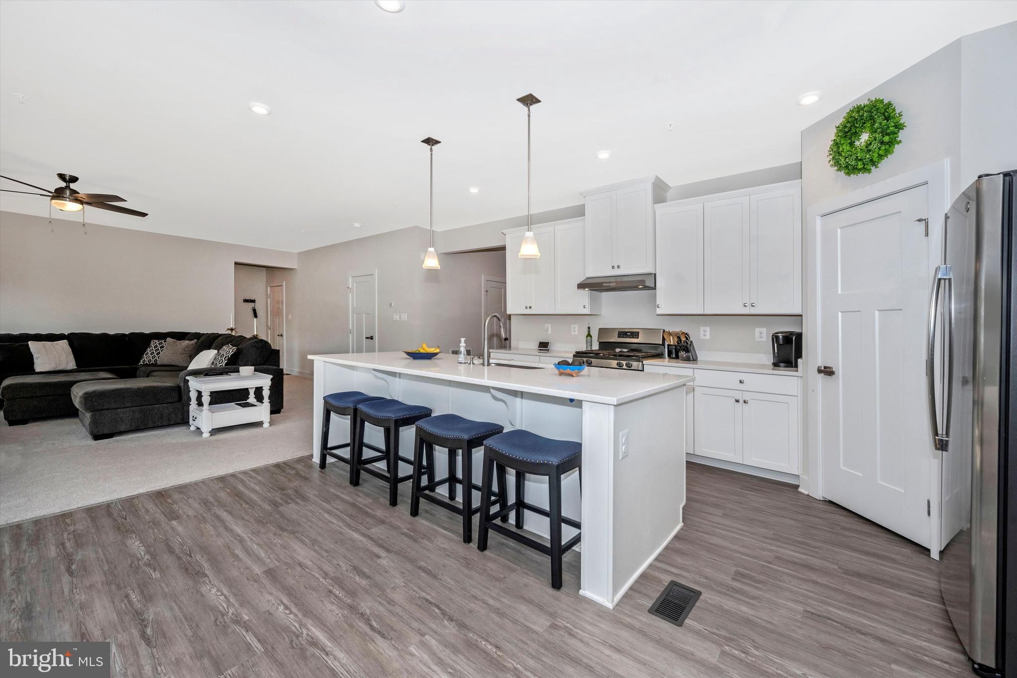 LAKE LINGANORE WOODRIDGE - Residential