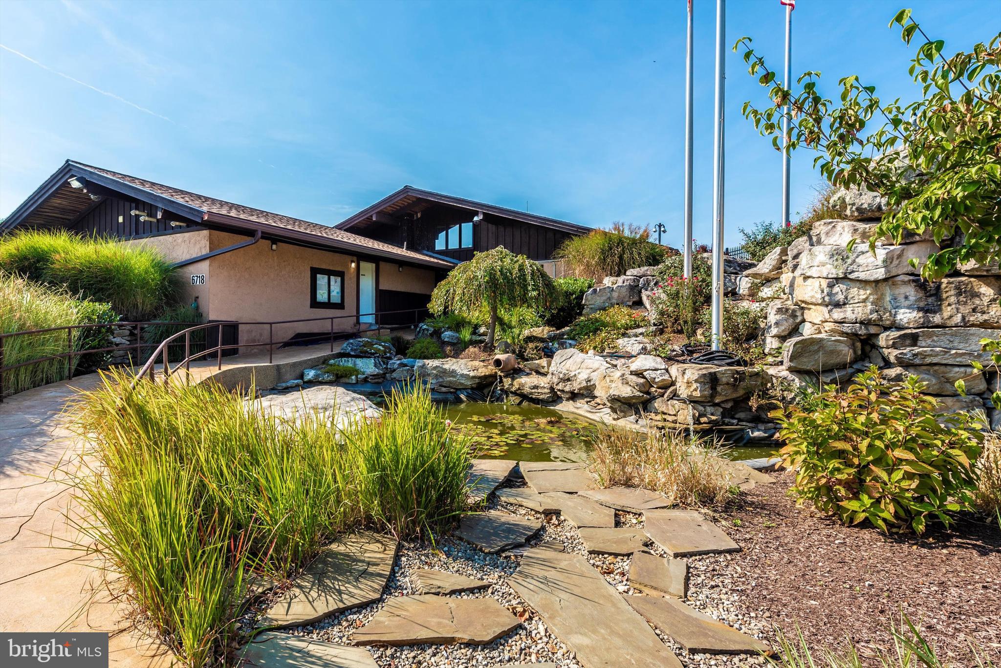 LAKE LINGANORE WOODRIDGE - Residential