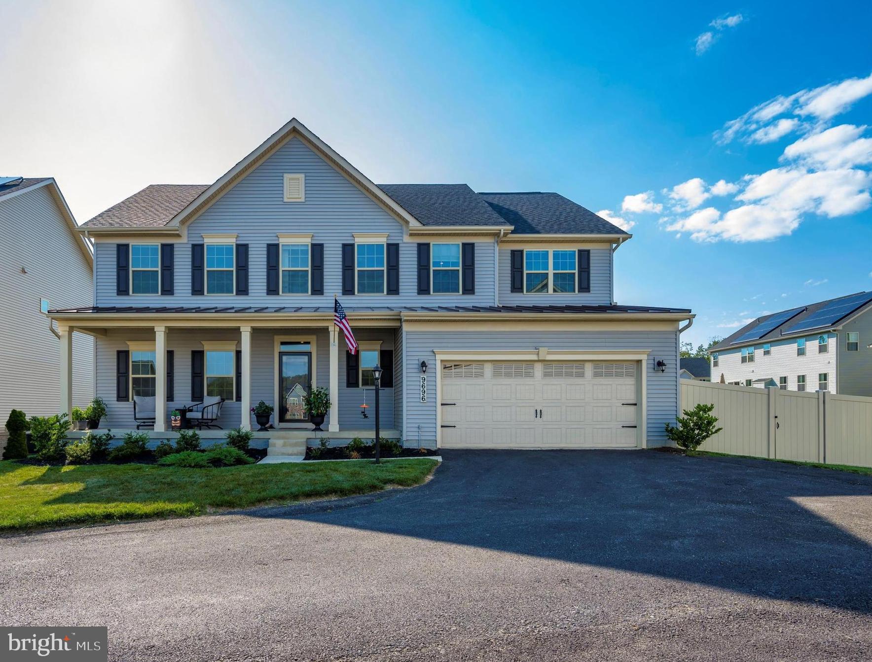 LAKE LINGANORE WOODRIDGE - Residential