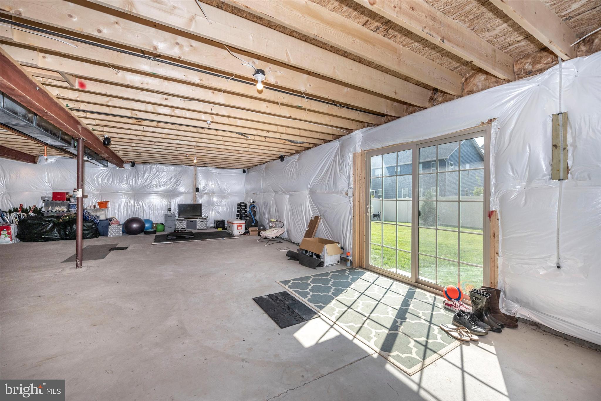 LAKE LINGANORE WOODRIDGE - Residential