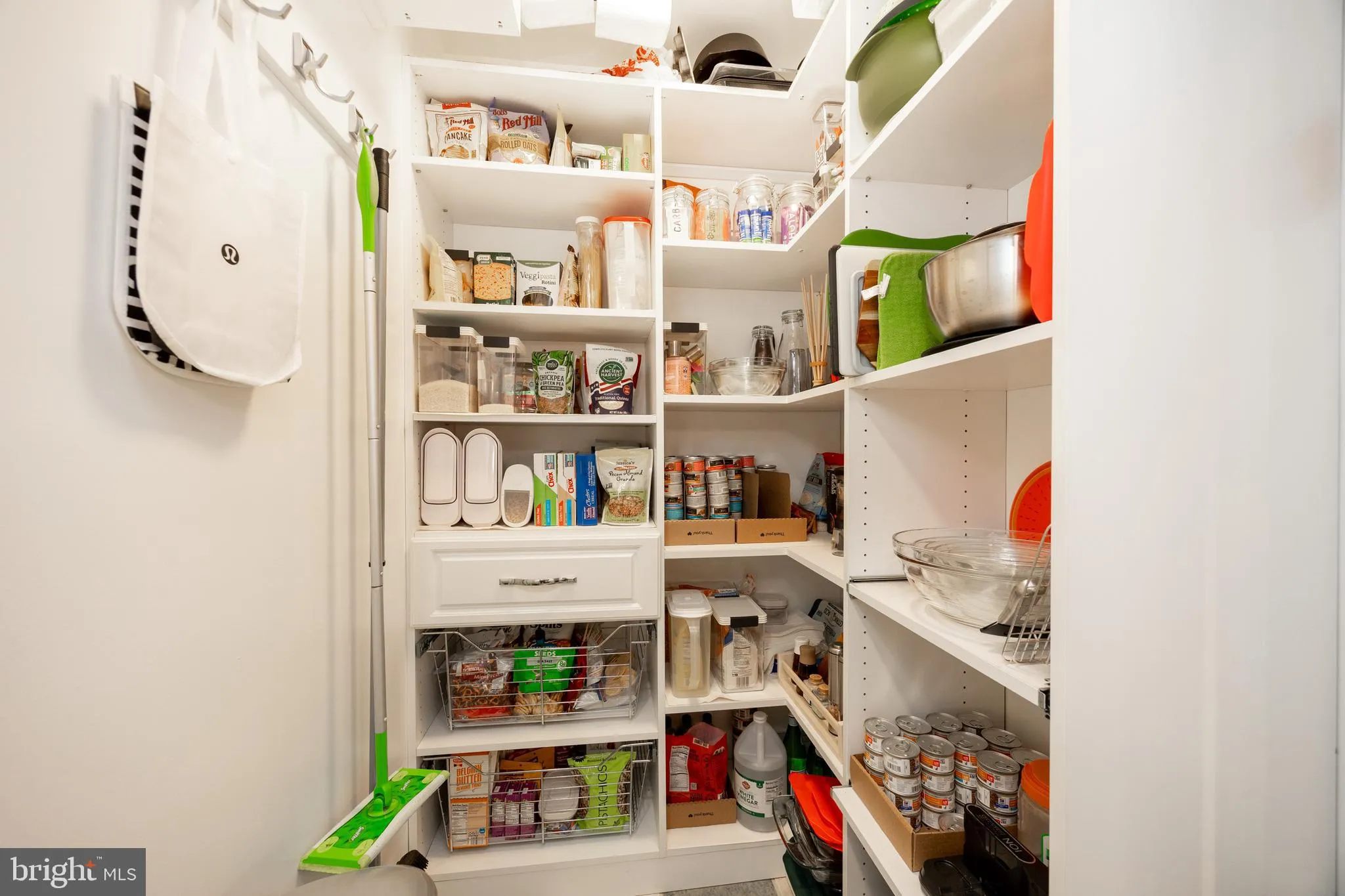 Plymouth Meeting, Pennsylvania 19462, United States, 5 Bedrooms Bedrooms, ,3 BathroomsBathrooms,Residential,Pending,226549