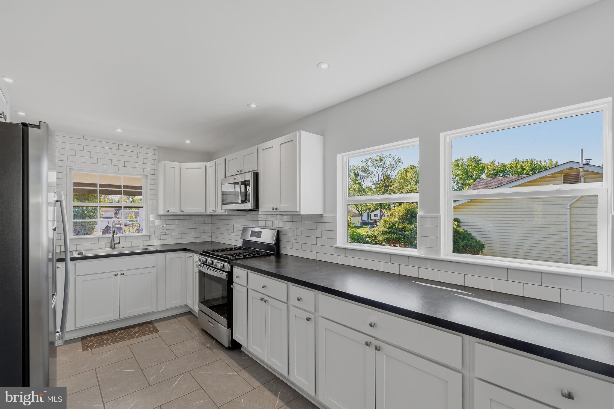 1021 RICHFIELD ROAD
