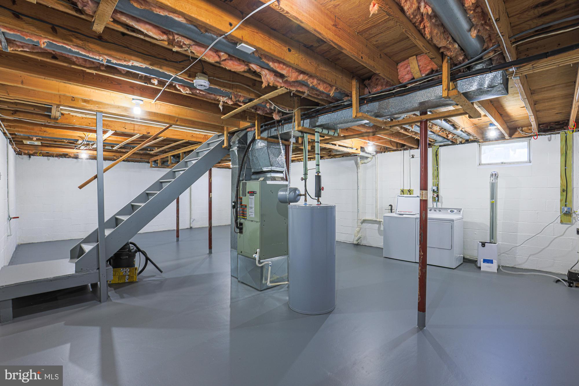 GOLDEN ACRES - Residential