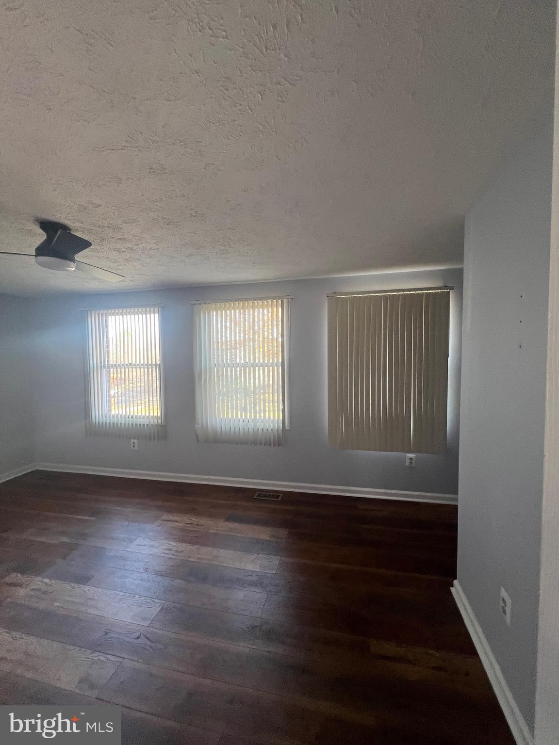 MIDDLEBROOK COMMONS - Residential