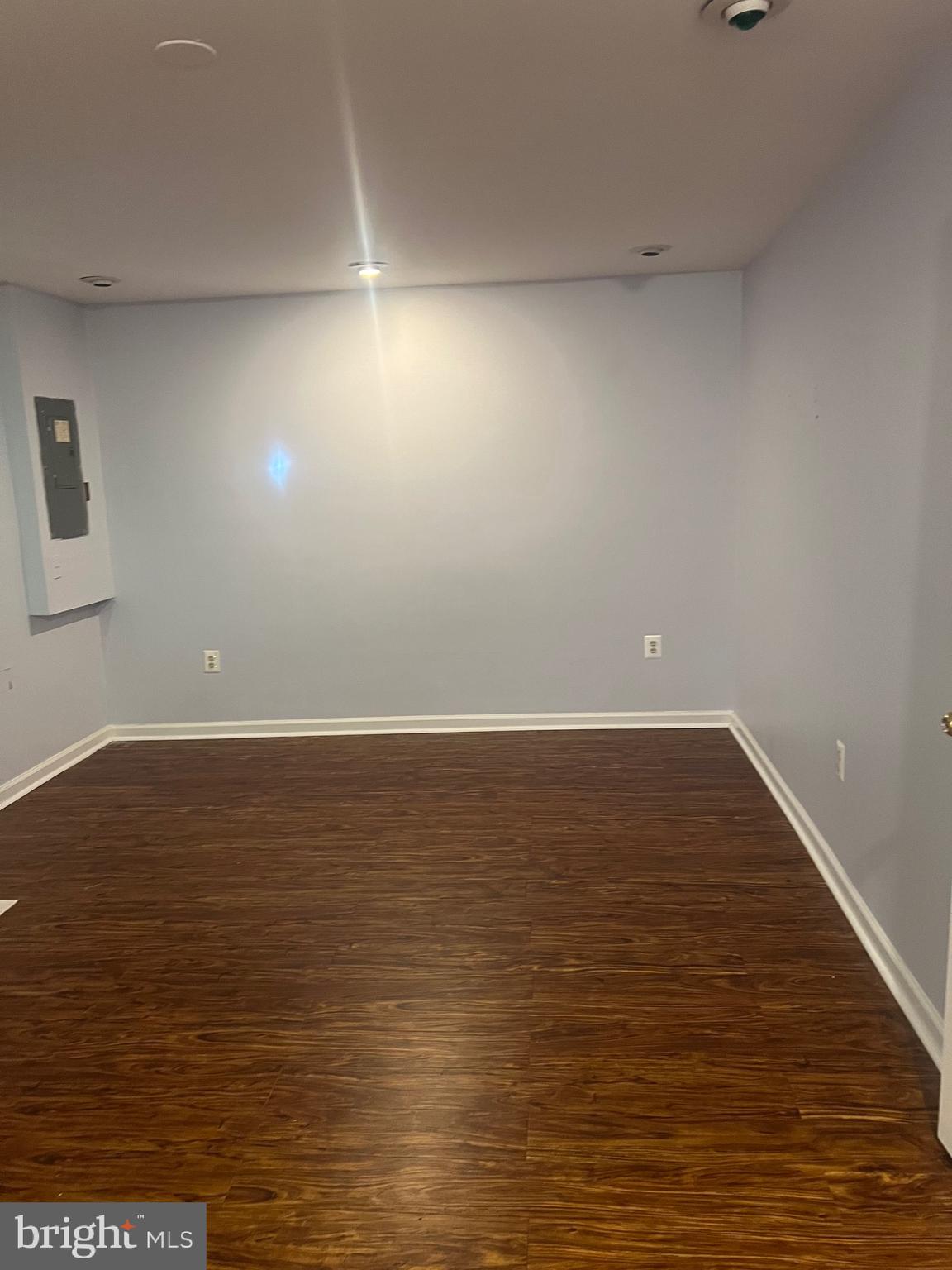 MIDDLEBROOK COMMONS - Residential