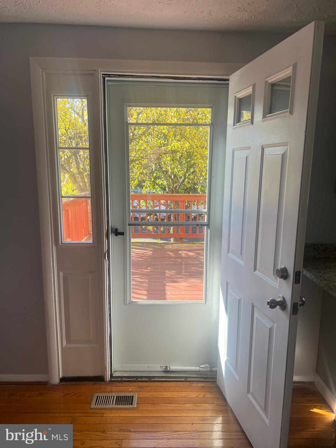 MIDDLEBROOK COMMONS - Residential