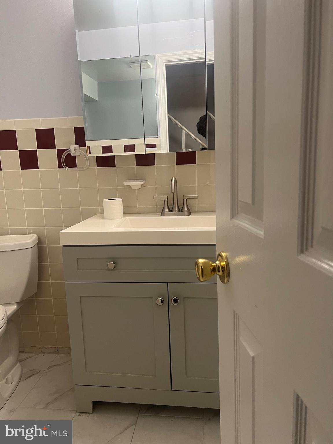 MIDDLEBROOK COMMONS - Residential