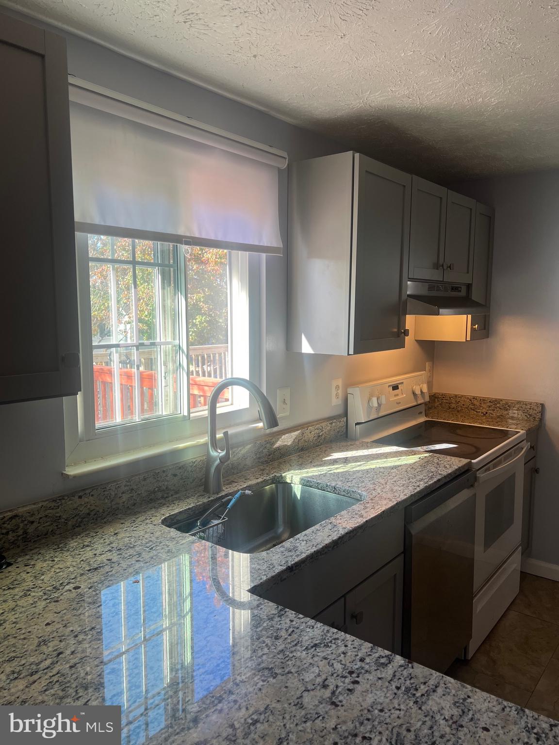 MIDDLEBROOK COMMONS - Residential