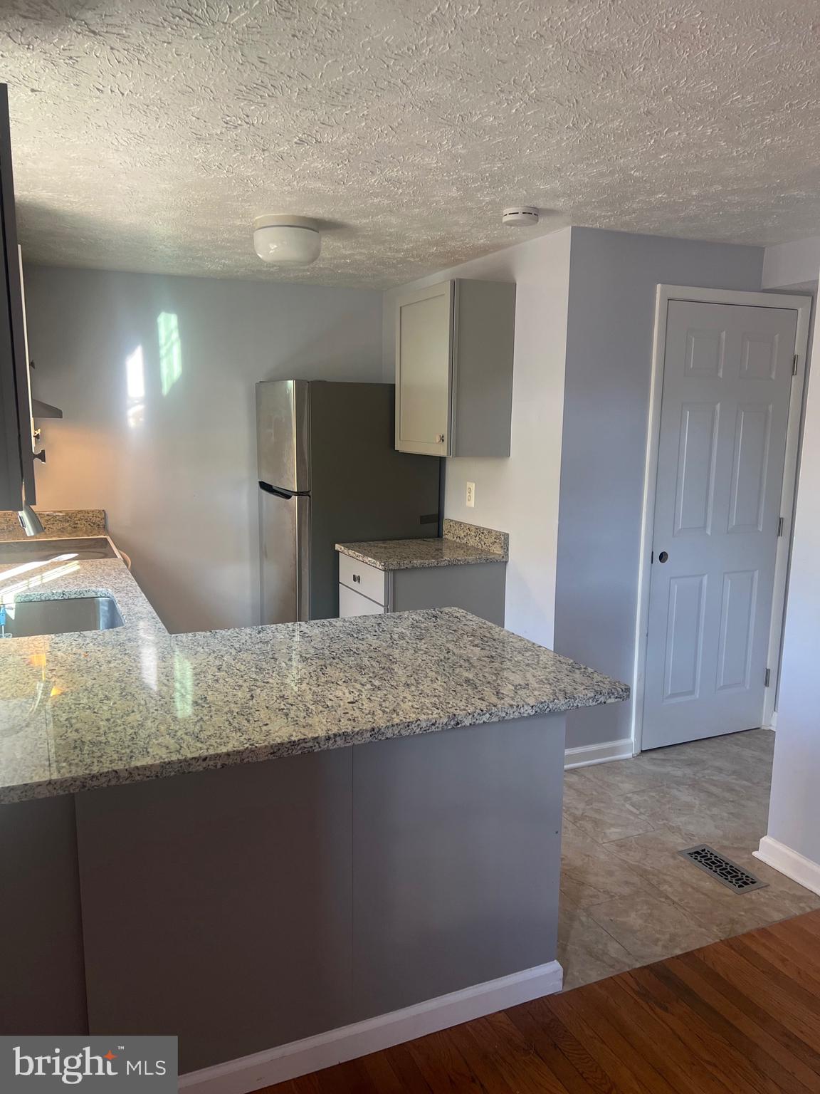 MIDDLEBROOK COMMONS - Residential