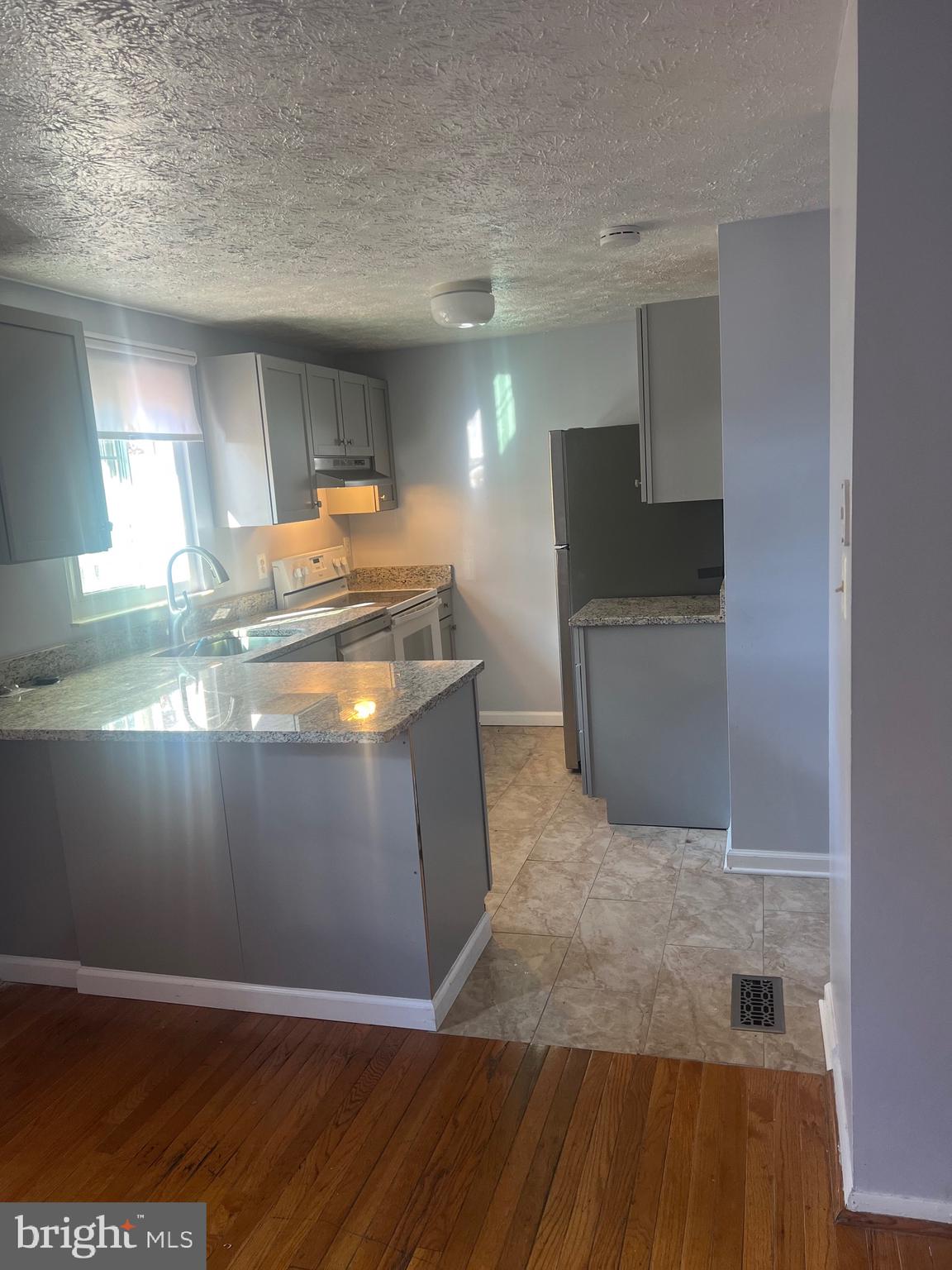 MIDDLEBROOK COMMONS - Residential