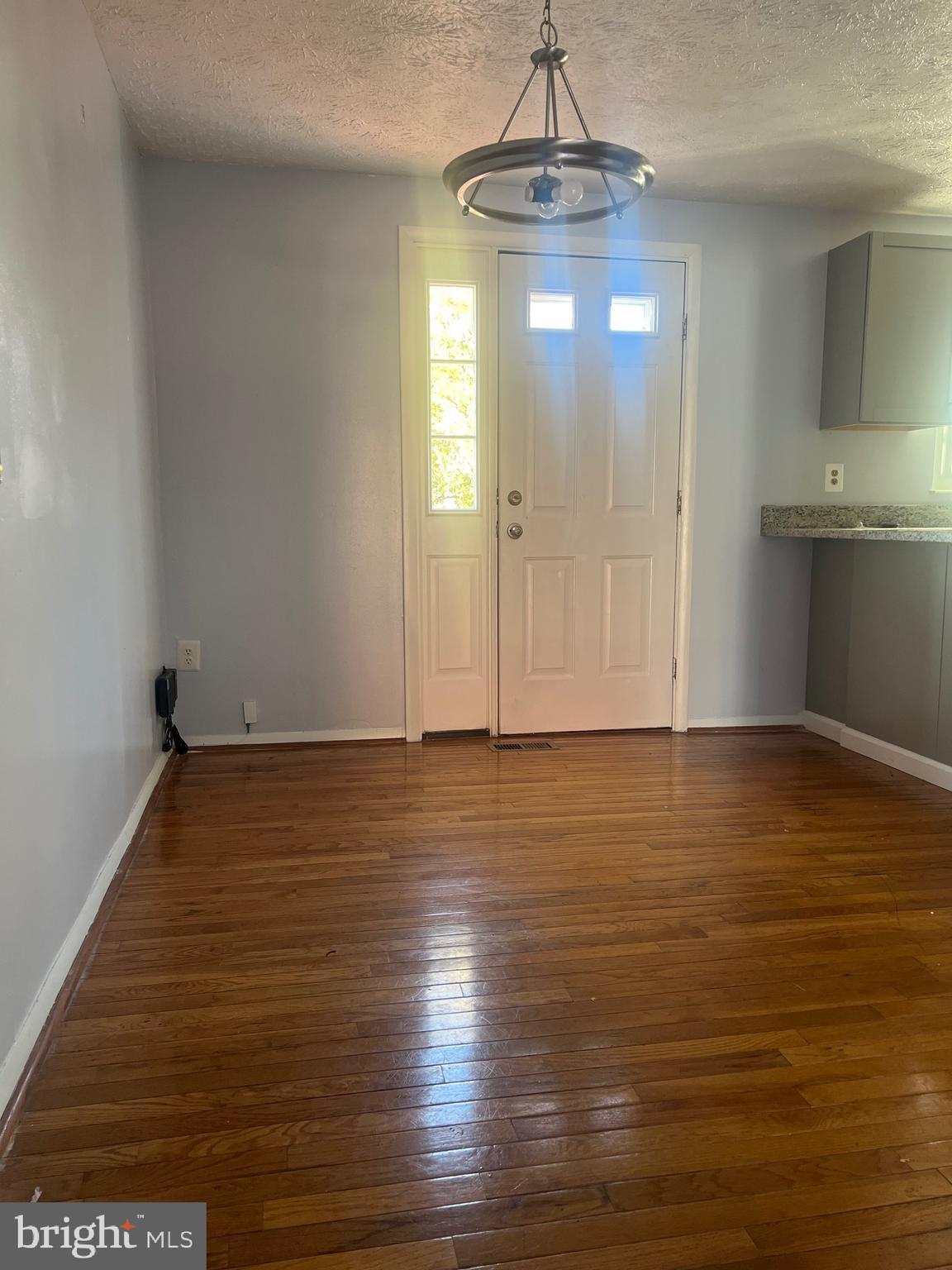 MIDDLEBROOK COMMONS - Residential