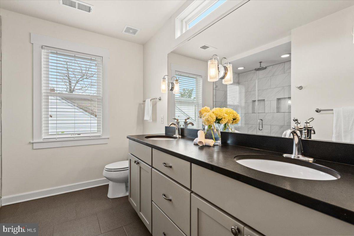 ROSEMONT - Residential