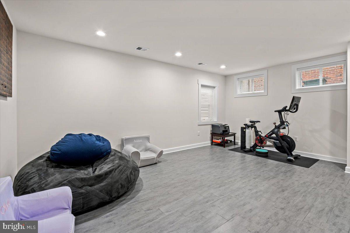 ROSEMONT - Residential