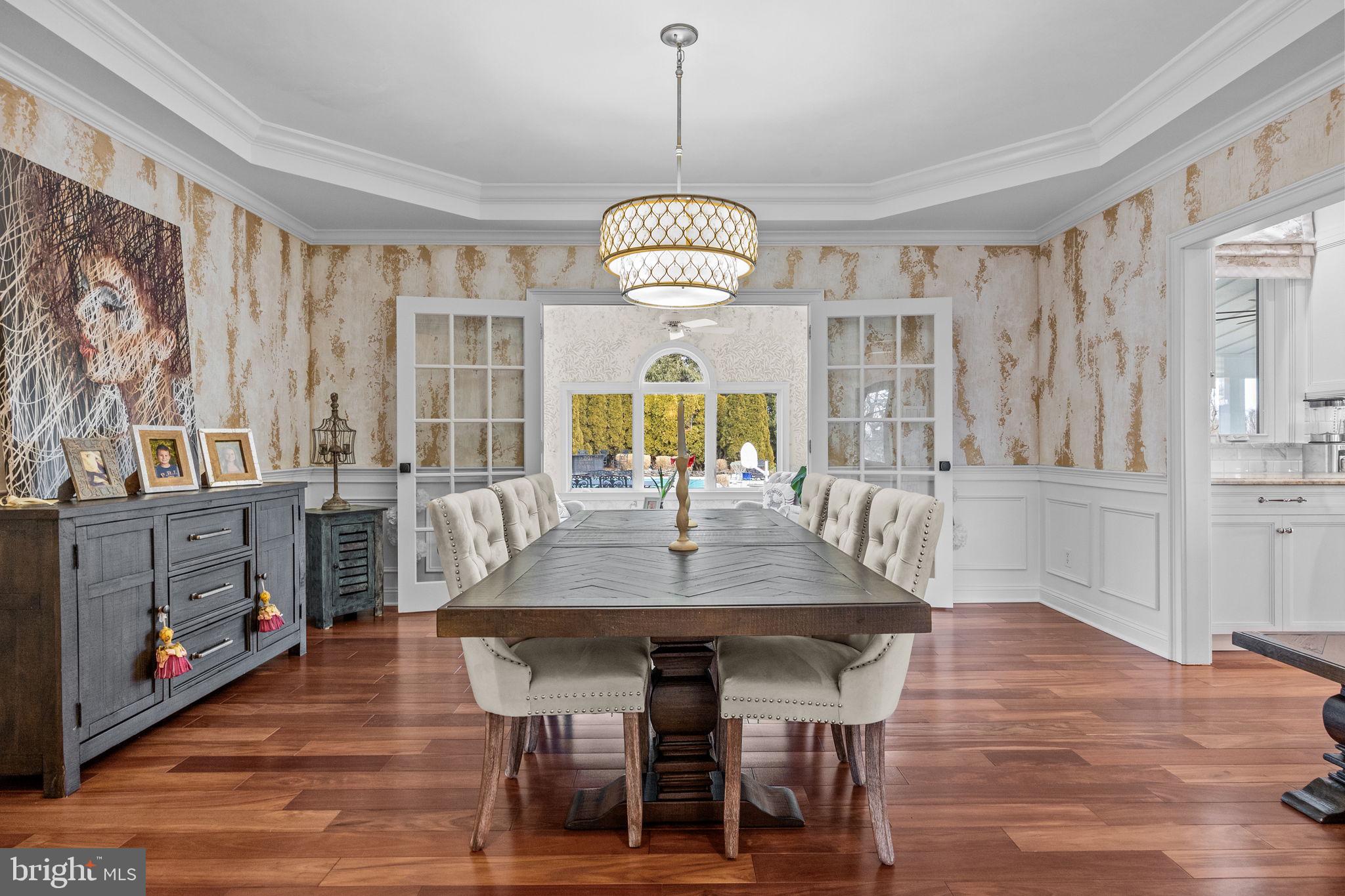 WHITE GATE - Residential