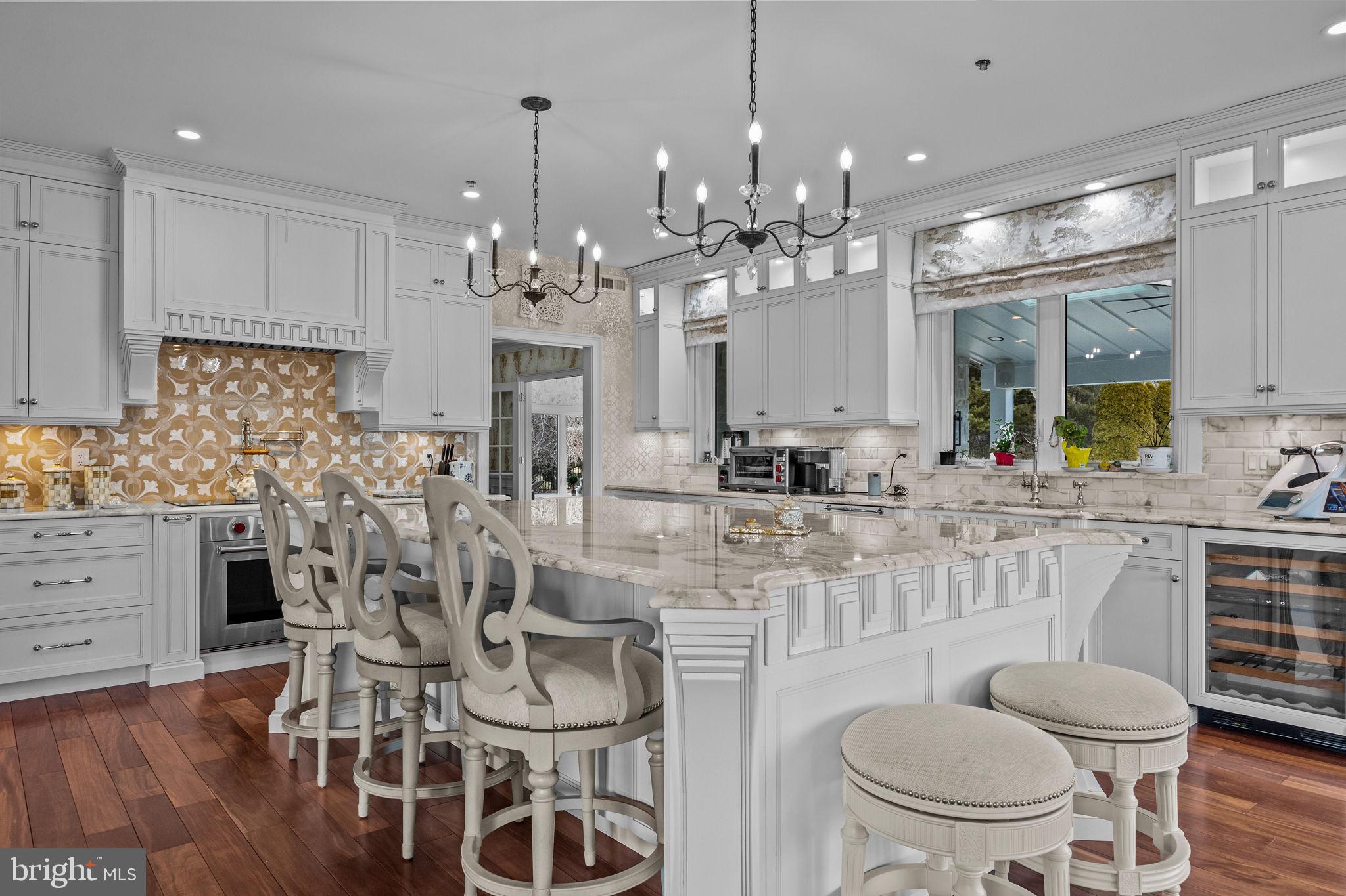 WHITE GATE - Residential