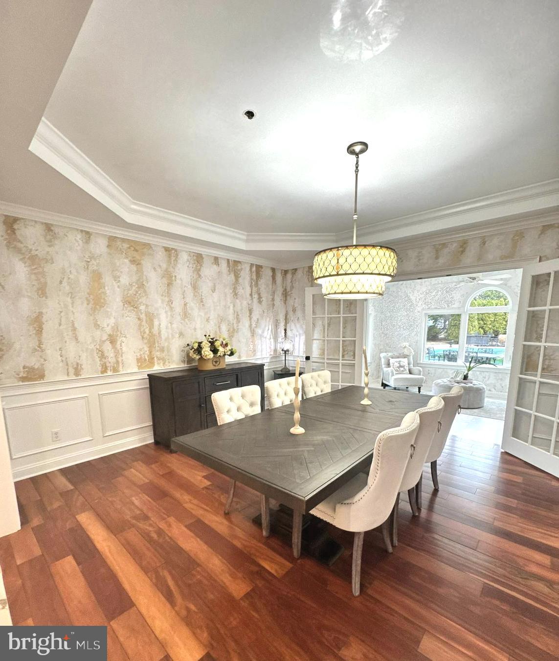 WHITE GATE - Residential