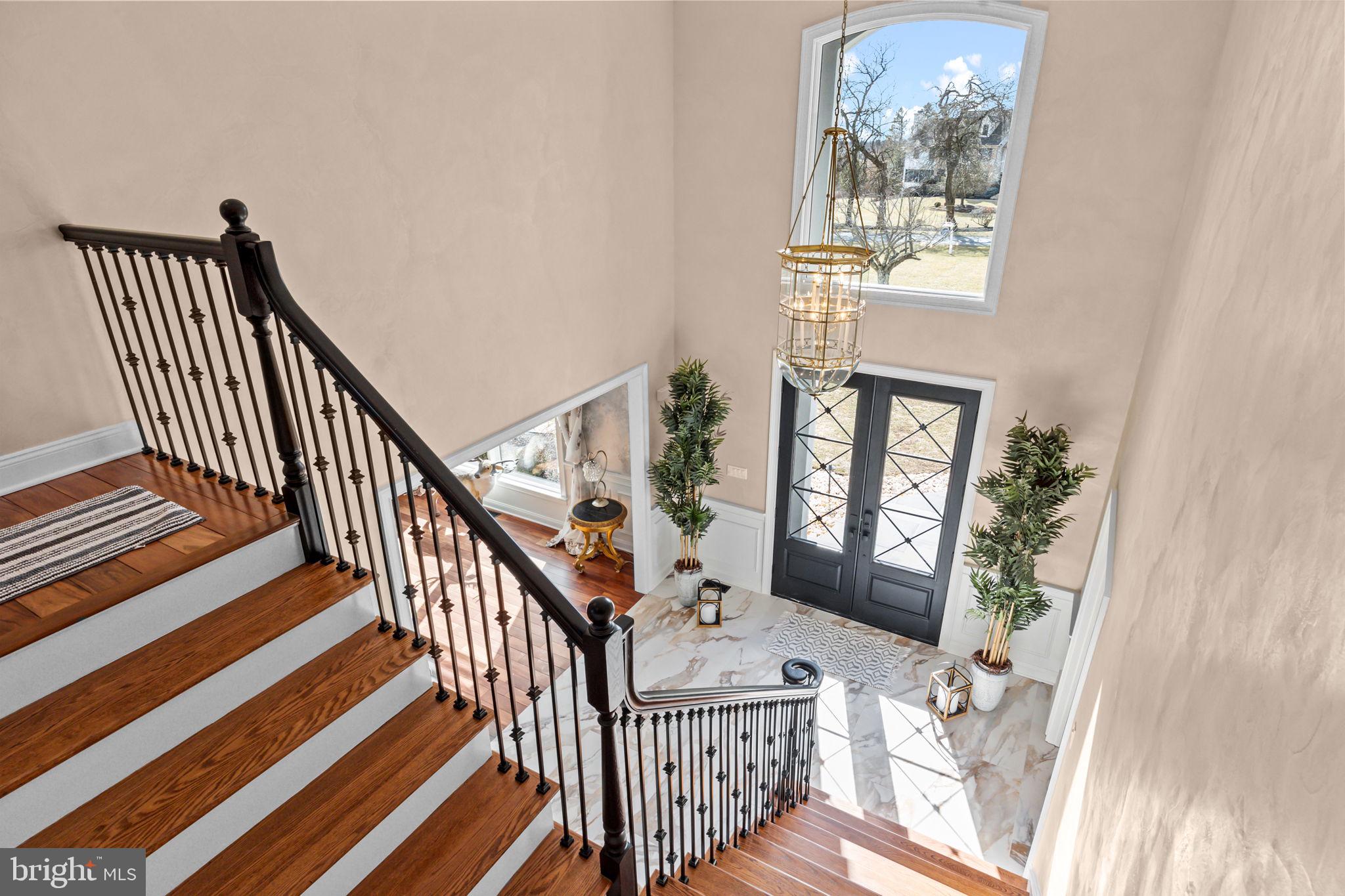 WHITE GATE - Residential