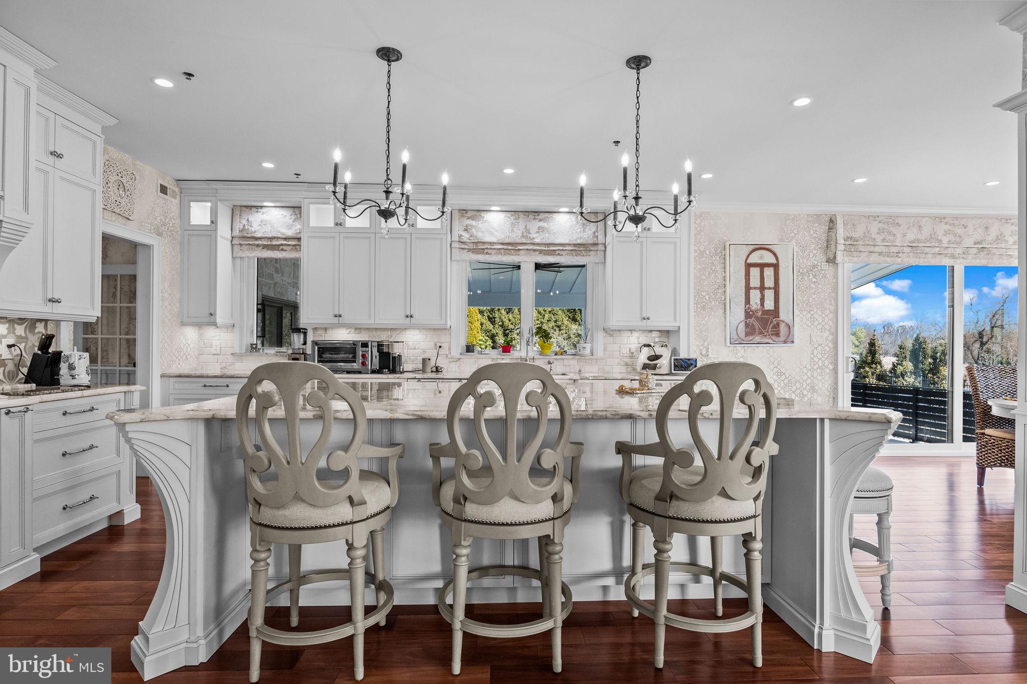 WHITE GATE - Residential