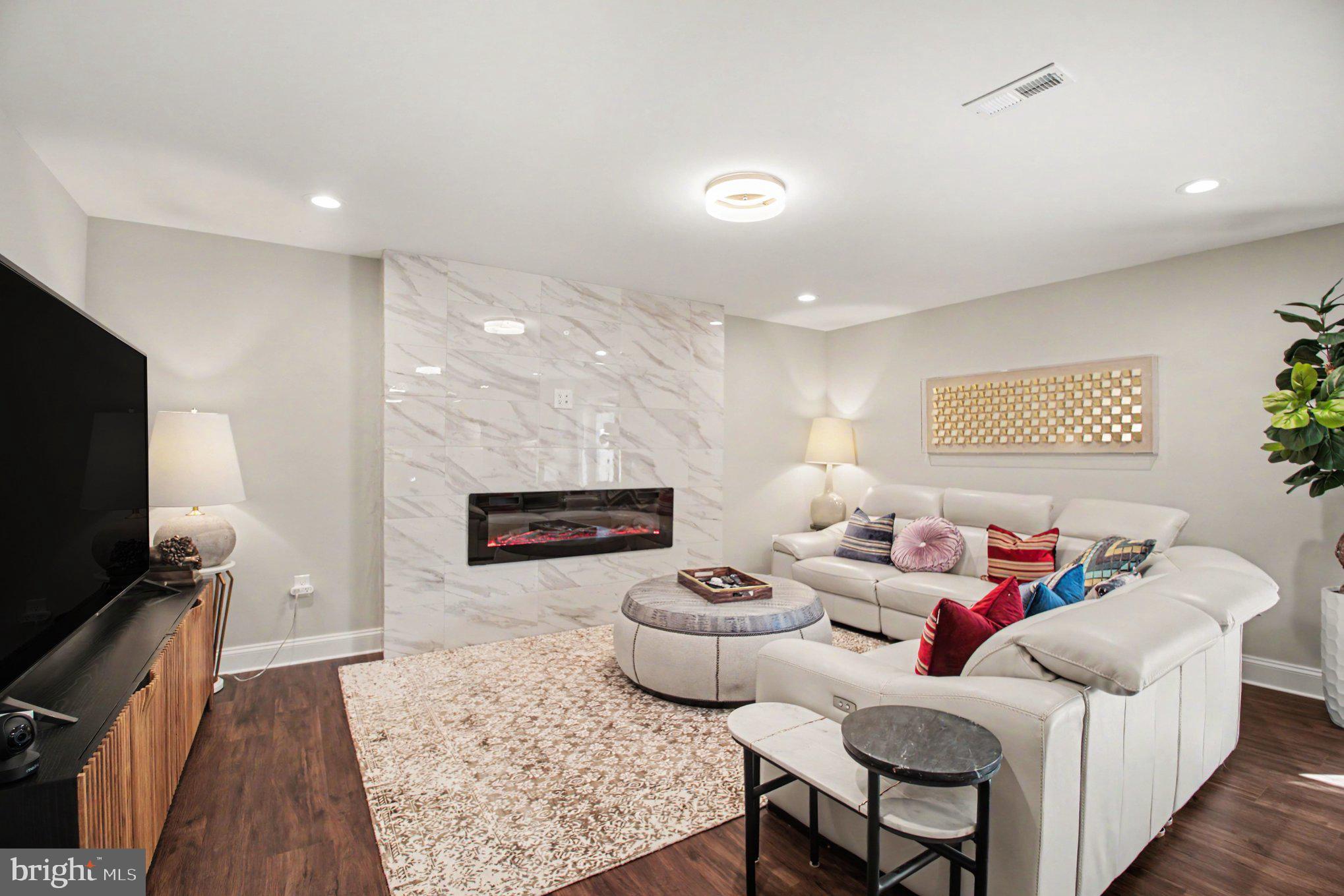 EASTVIEW AT STONE RIDGE - Residential