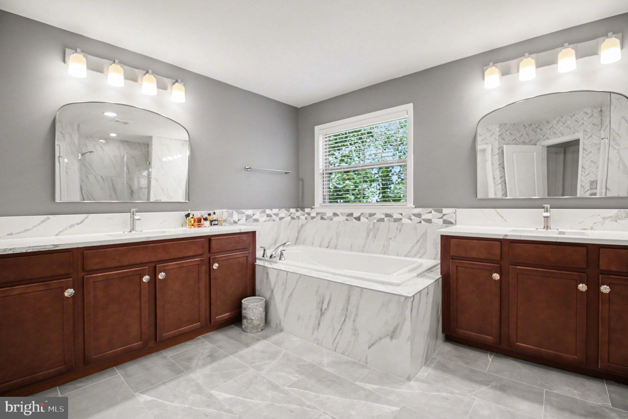 EASTVIEW AT STONE RIDGE - Residential