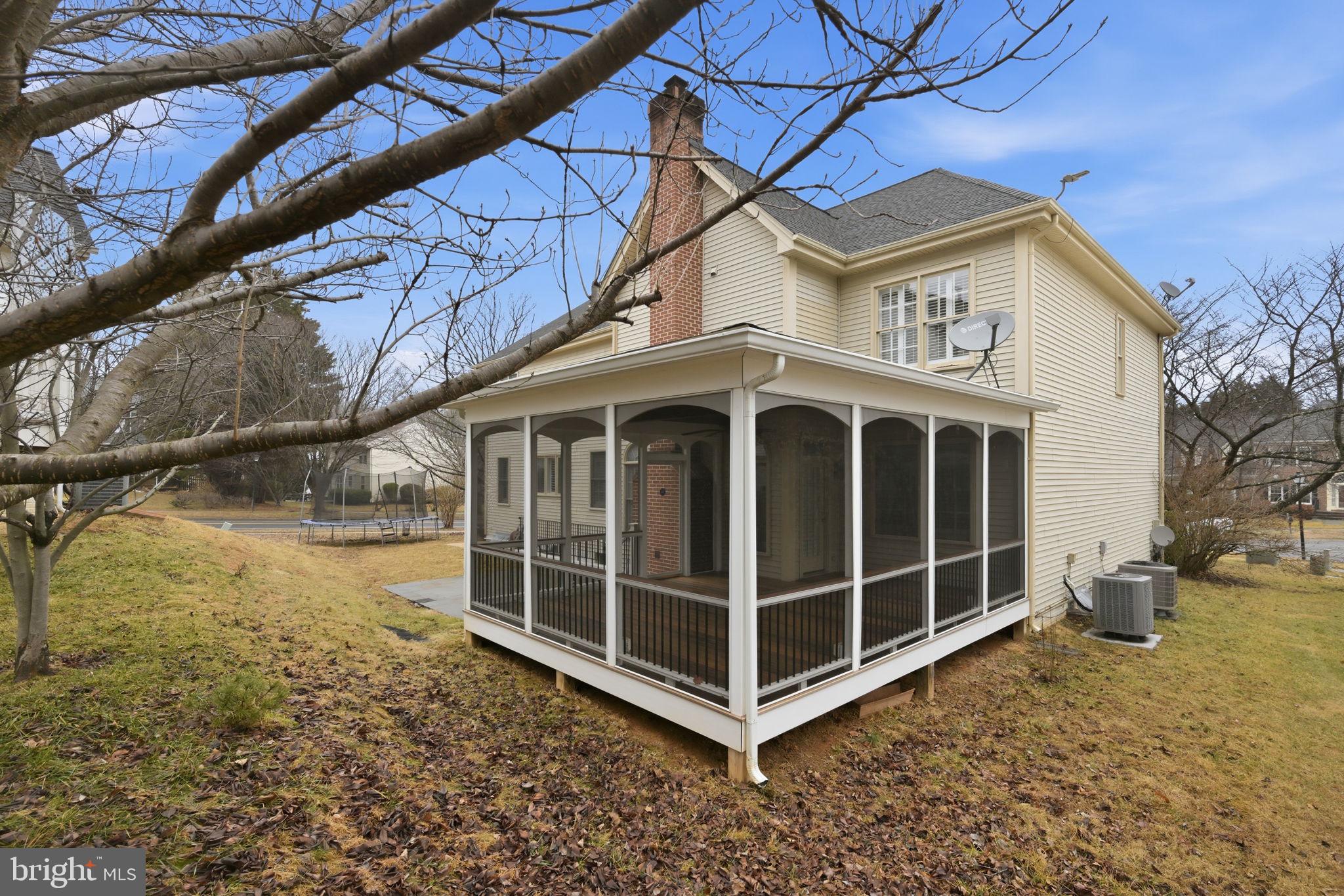 JAMES CREEK - Residential