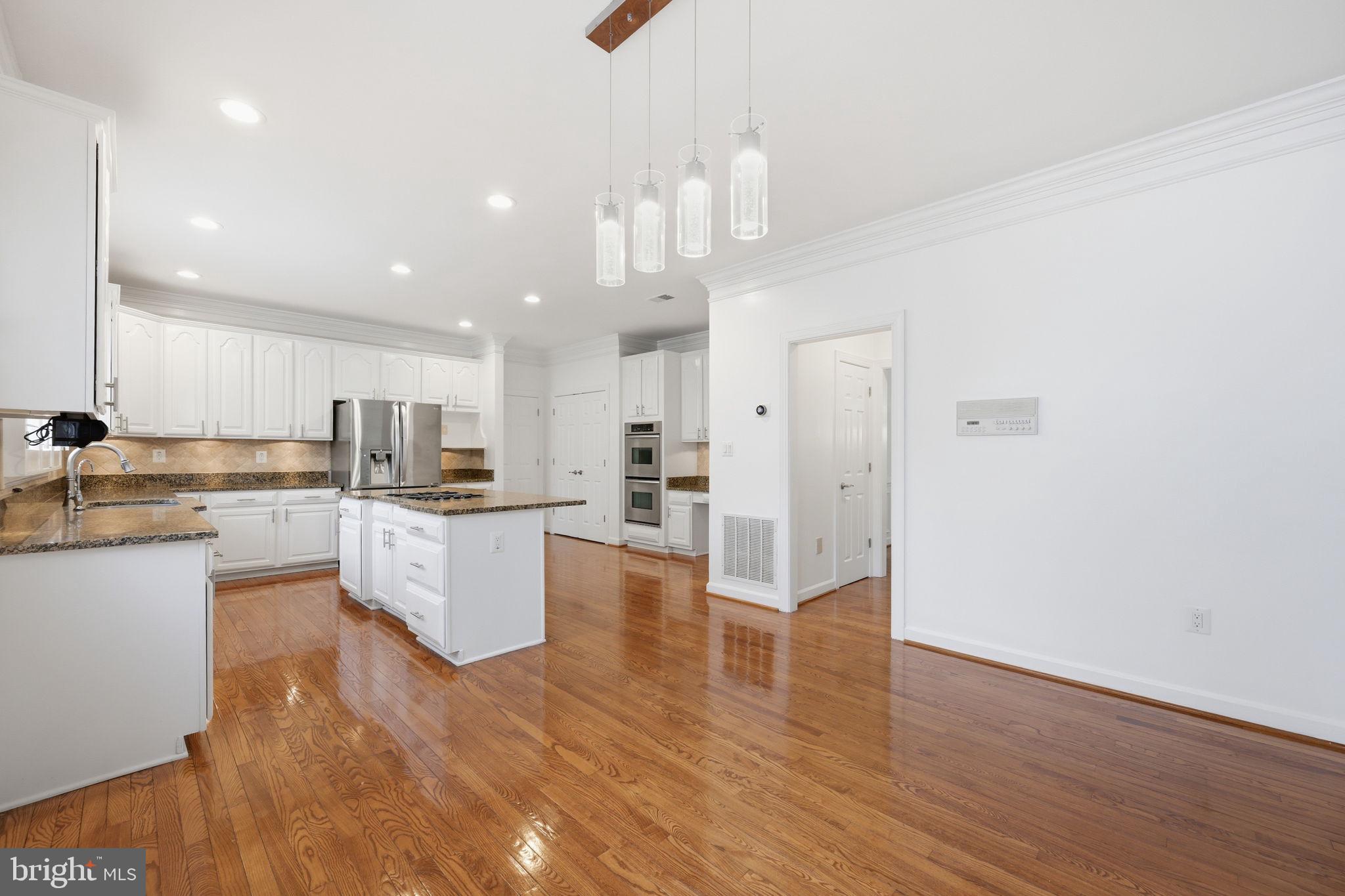 JAMES CREEK - Residential