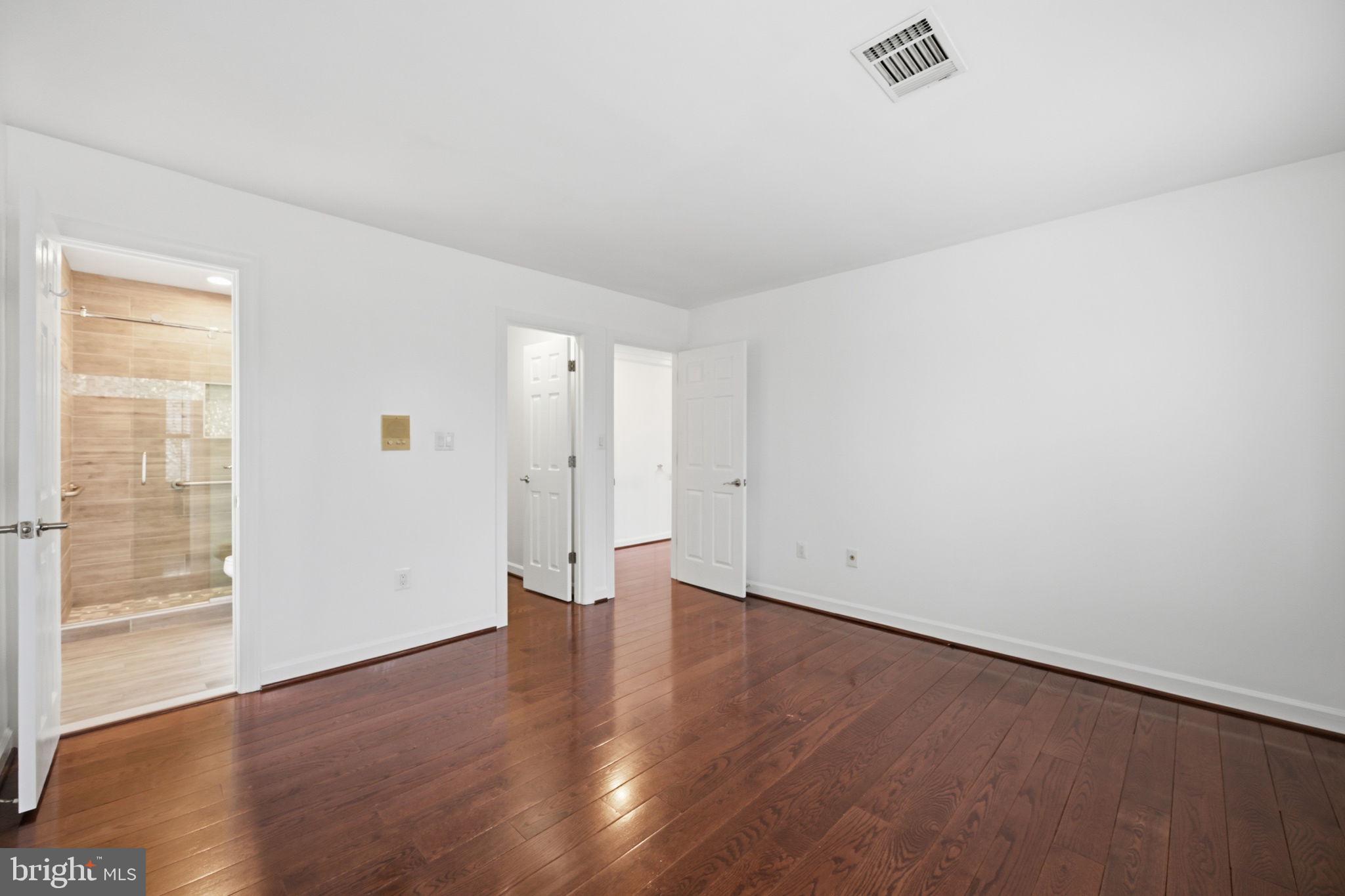 JAMES CREEK - Residential