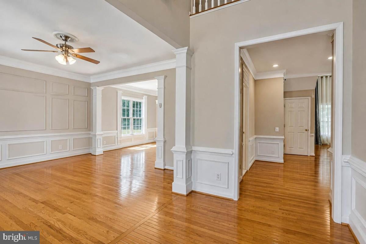 8185 PAPER BIRCH DRIVE