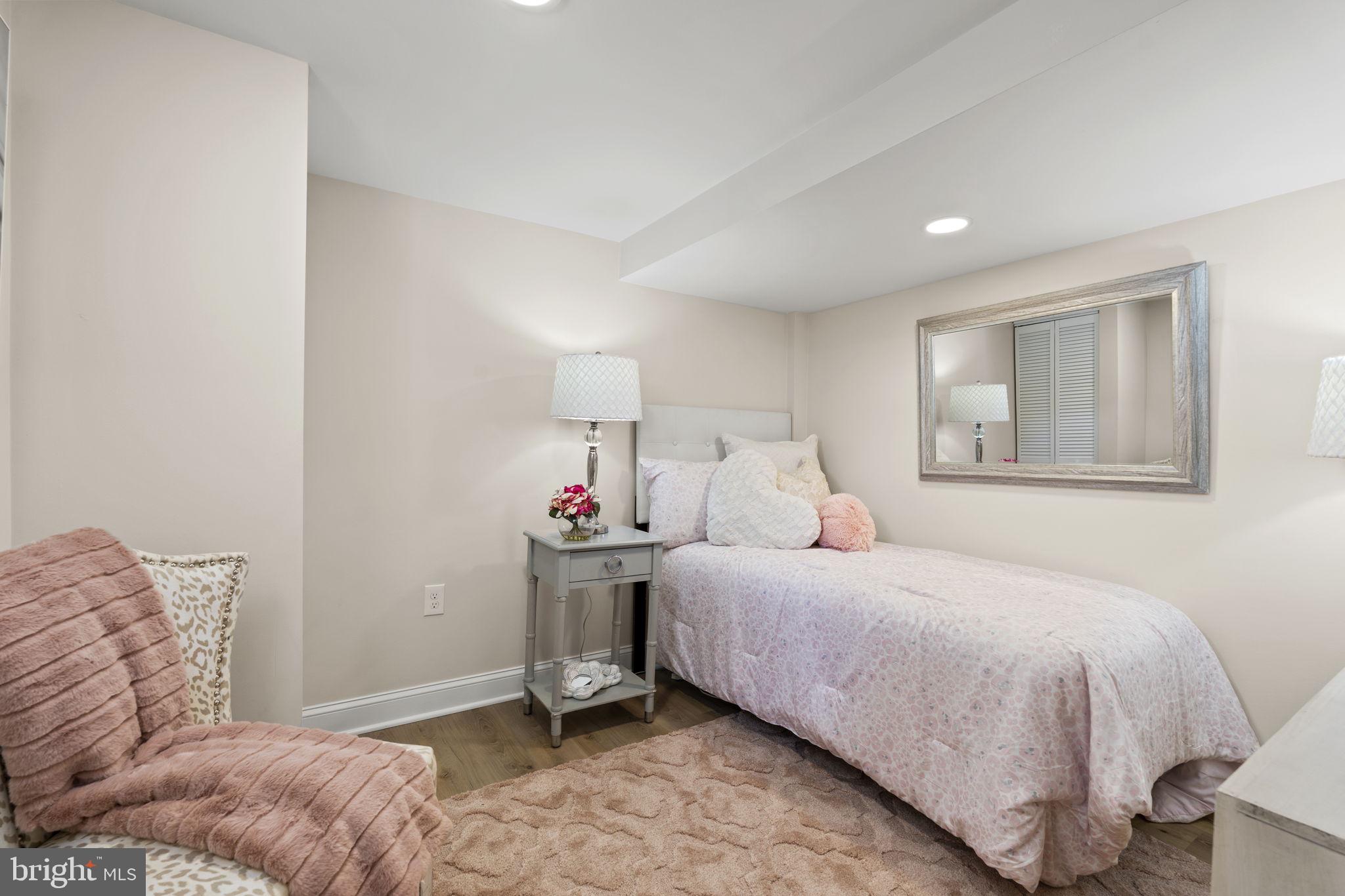 HIGHLAND VIEW - Residential