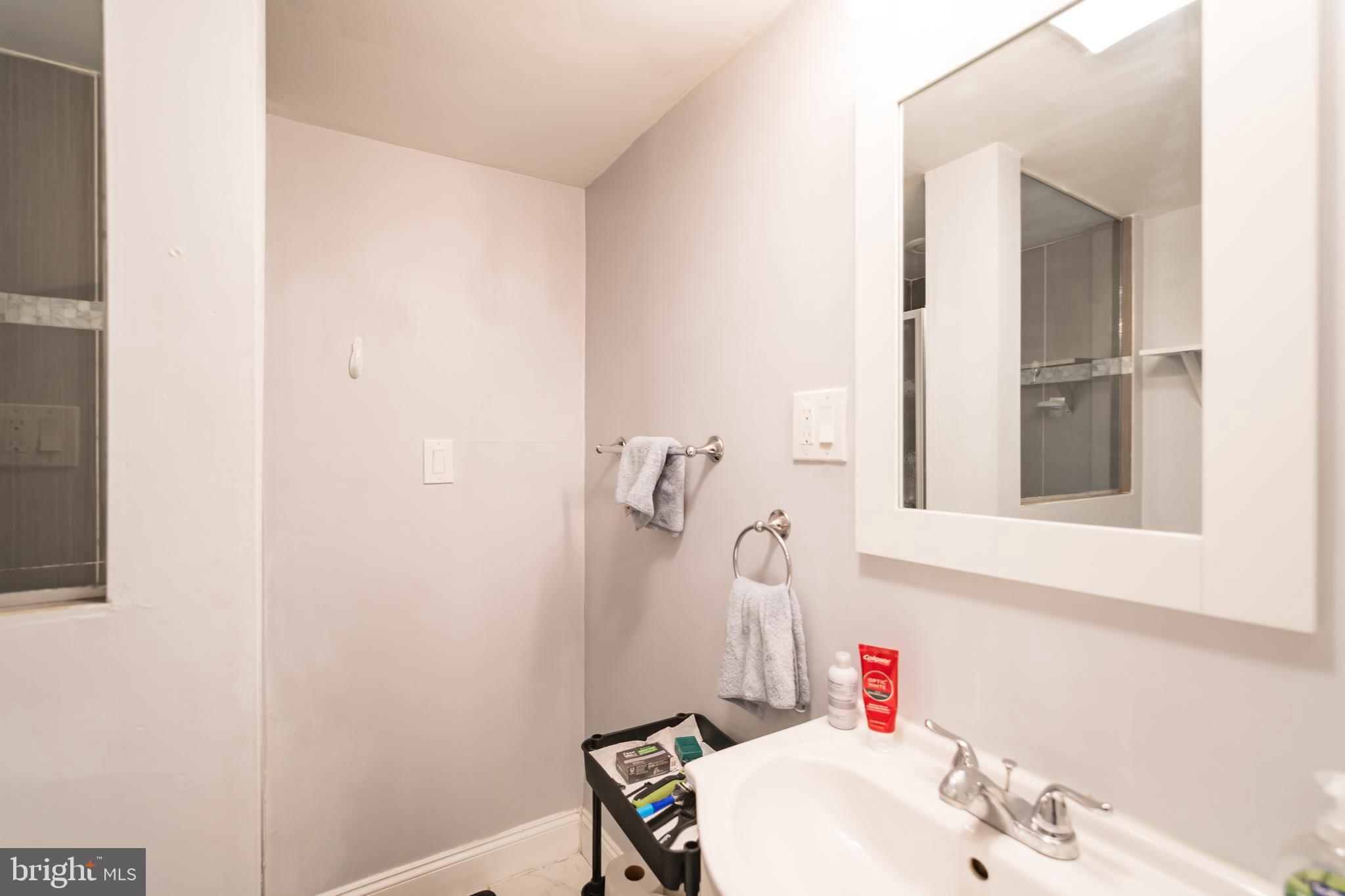 WASHINGTON SQ WEST - Residential Lease