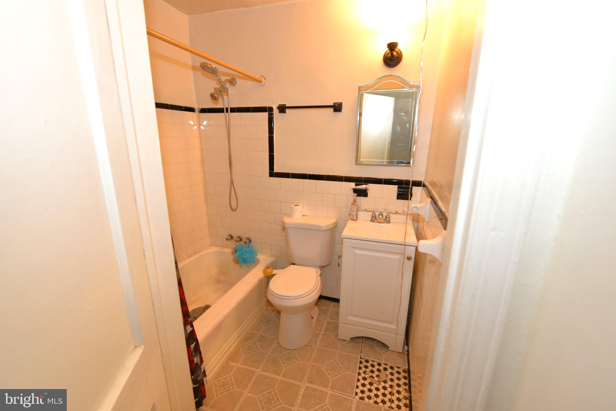 1132 GLENEAGLE ROAD