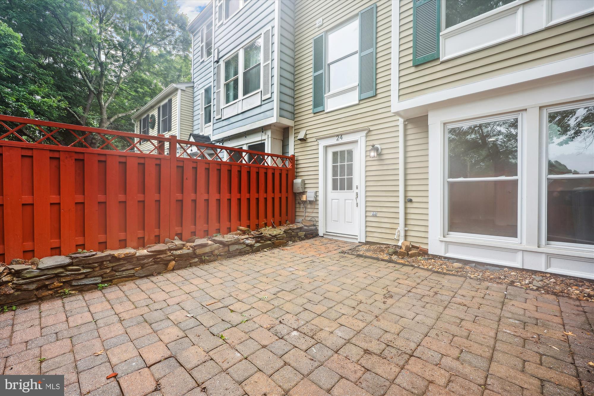 WATERS LANDING - Residential