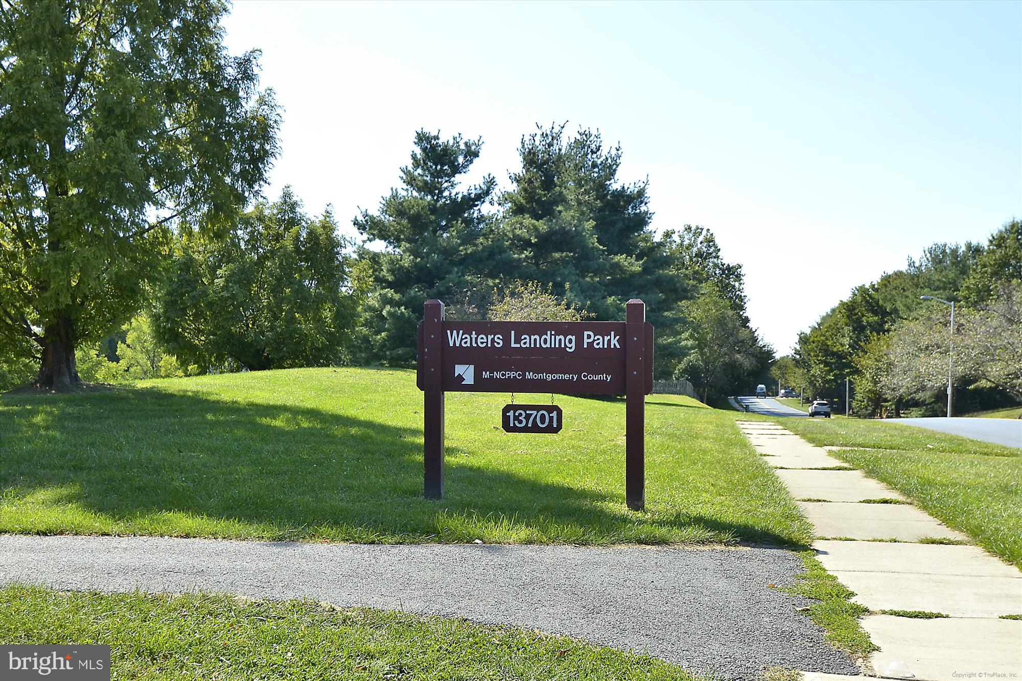 WATERS LANDING - Residential