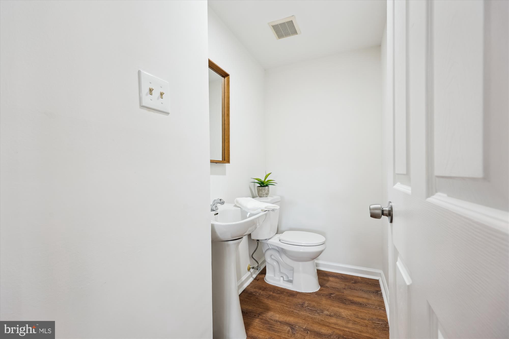 WATERS LANDING - Residential