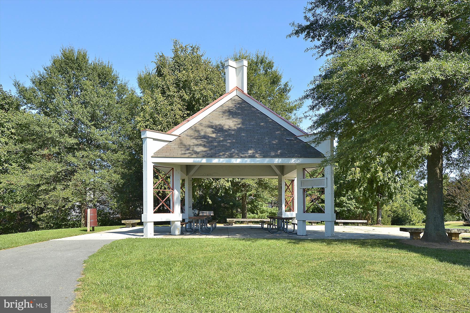 WATERS LANDING - Residential