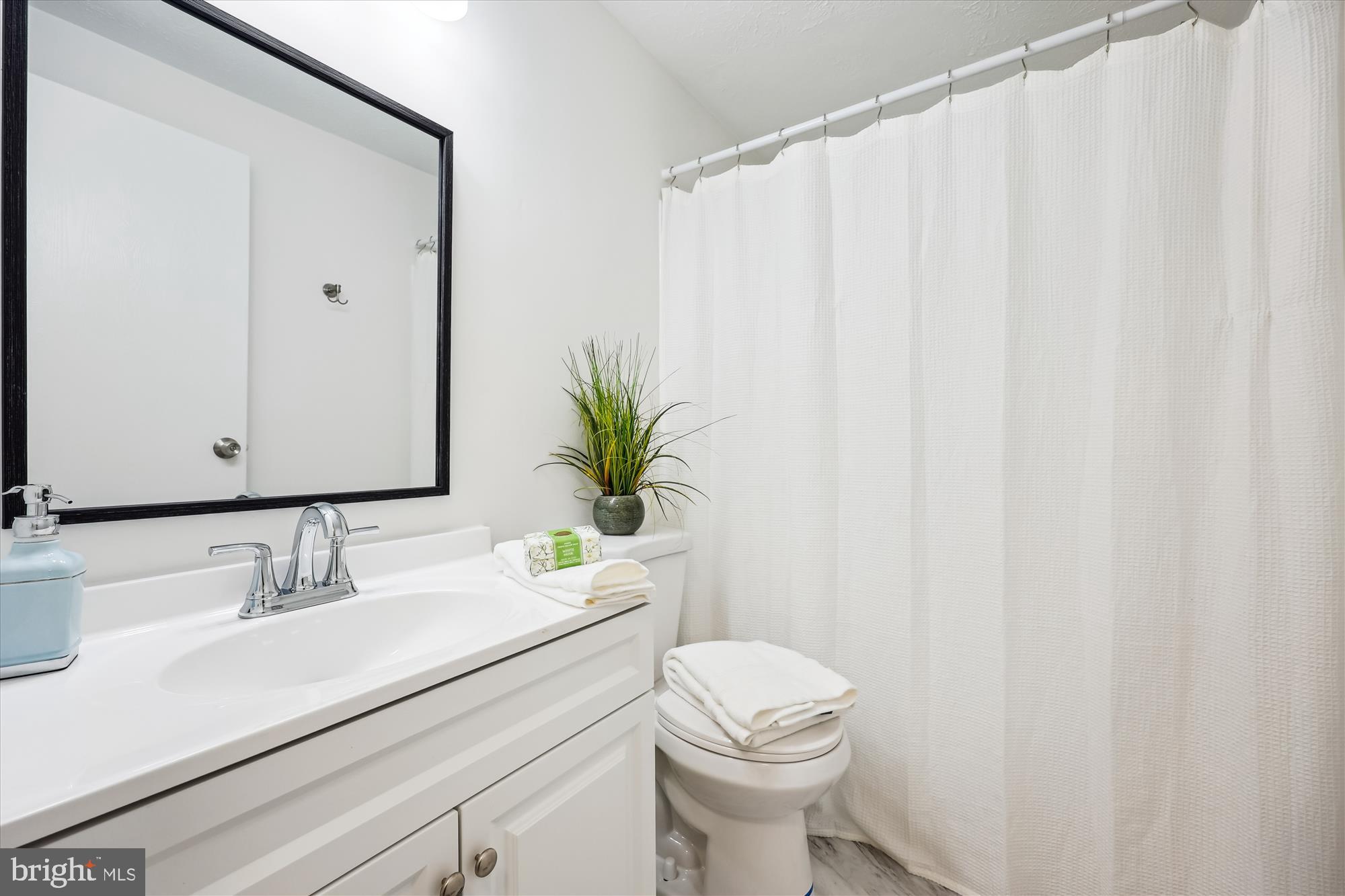 WATERS LANDING - Residential