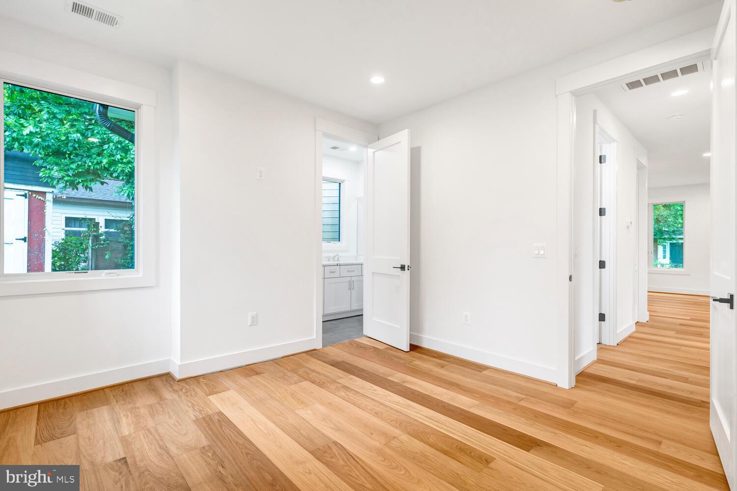 BELMONT - Residential