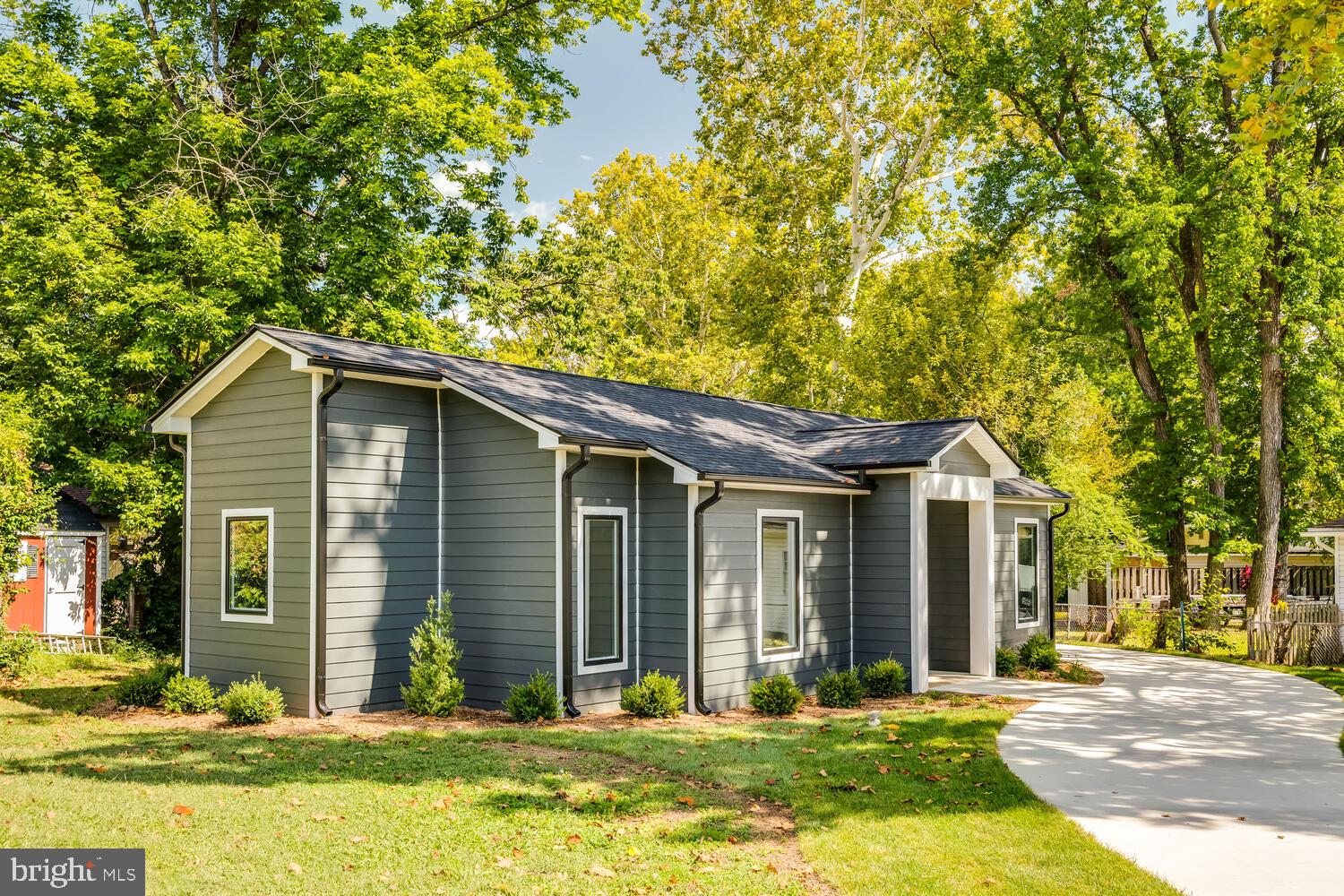 BELMONT - Residential