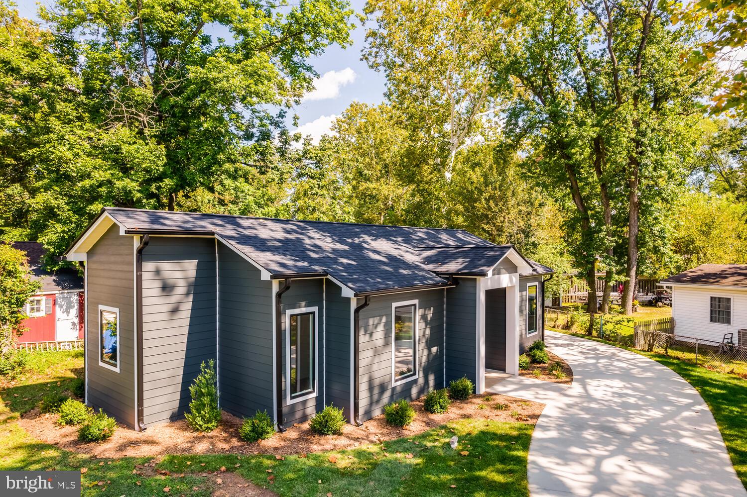 BELMONT - Residential