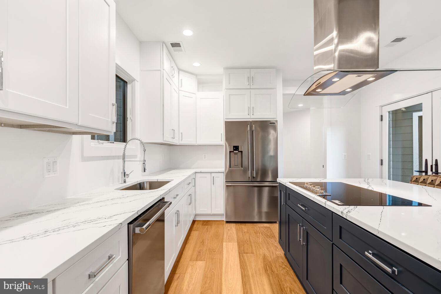 BELMONT - Residential