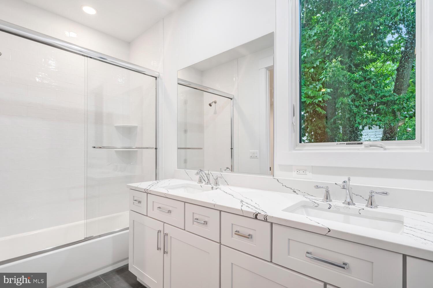 BELMONT - Residential