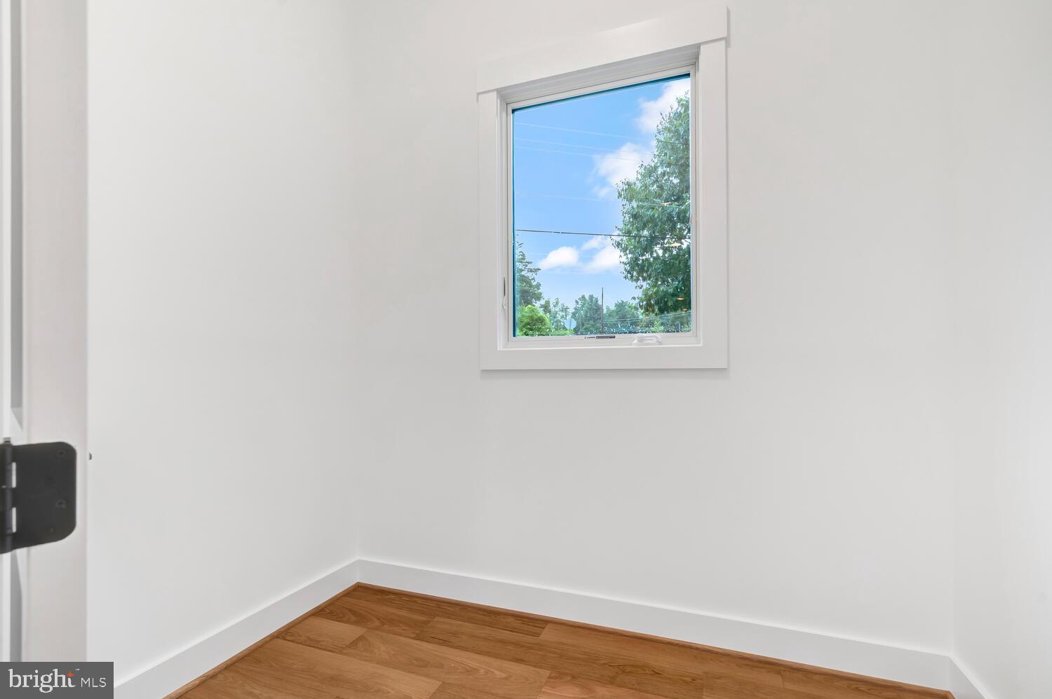 BELMONT - Residential